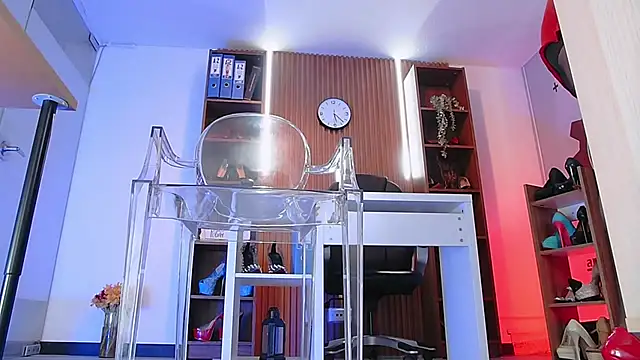 Snapshot of colete_milf chatting on March 8, 6:37 pm colete milf online show from March 8, 6:37 pm