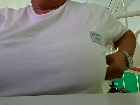 INFINITY110570 online show from June 11, 4:27 pm