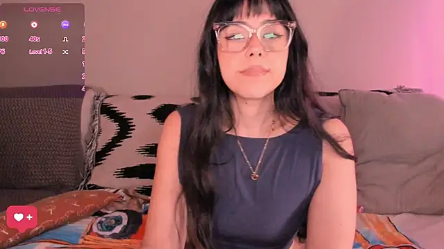 Evie-Luna online show from April 30, 1:12 am