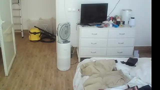 theSecretBallerino online show from September 23, 6:38 am