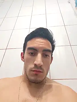 Snapshot of TommyMomentum chatting on November 14, 6:23 am TommyMomentum online show from November 14, 6:23 am