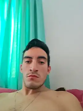 Snapshot of TommyMomentum chatting on February 15, 6:15 pm TommyMomentum online show from February 15, 6:15 pm