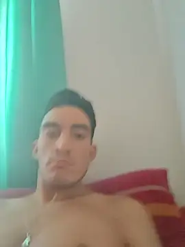 Snapshot of TommyMomentum chatting on March 6, 3:52 pm TommyMomentum online show from March 6, 3:52 pm