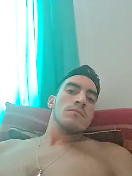 Snapshot of TommyMomentum chatting on March 9, 2:10 pm TommyMomentum online show from March 9, 2:10 pm