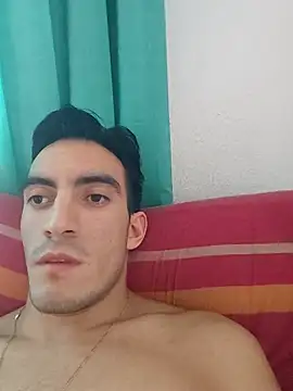 Snapshot of TommyMomentum chatting on March 14, 10:15 pm TommyMomentum online show from March 14, 10:15 pm