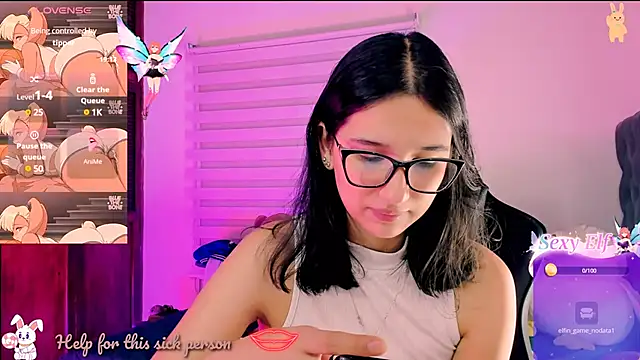 Snapshot of Luniverse chatting on January 7, 10:52 pm Luniverse online show from January 7, 10:52 pm