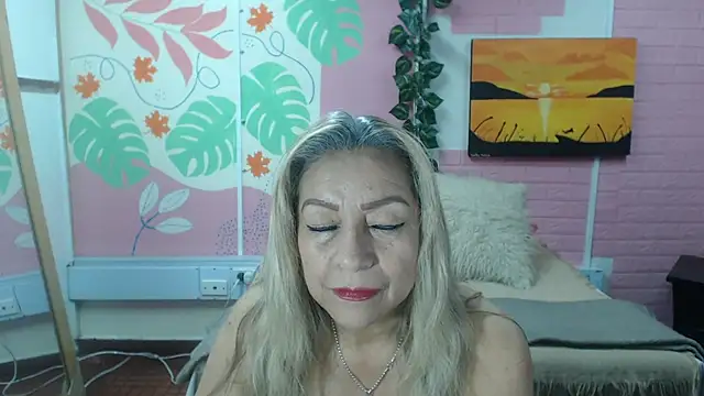 Snapshot of ZAMANTHA chatting on June 27, 3:50 pm ZAMANTHA online show from June 27, 3:50 pm