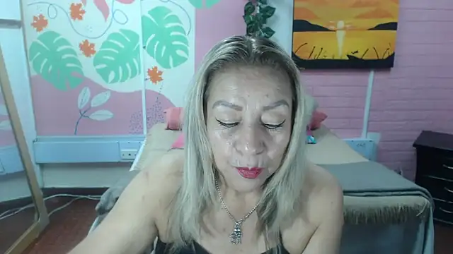 Snapshot of ZAMANTHA chatting on June 30, 3:46 pm ZAMANTHA online show from June 30, 3:46 pm