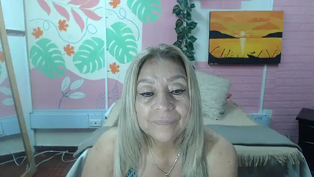 Snapshot of ZAMANTHA chatting on July 8, 4:33 pm ZAMANTHA online show from July 8, 4:33 pm