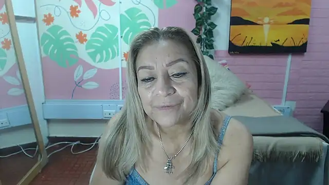 Snapshot of ZAMANTHA chatting on July 11, 4:10 pm ZAMANTHA online show from July 11, 4:10 pm