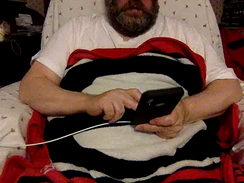 Snapshot of Drwhocares chatting on December 4, 7:34 pm Drwhocares online show from December 4, 7:34 pm