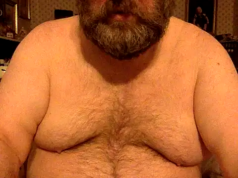 Snapshot of Drwhocares chatting on December 5, 7:49 pm Drwhocares online show from December 5, 7:49 pm