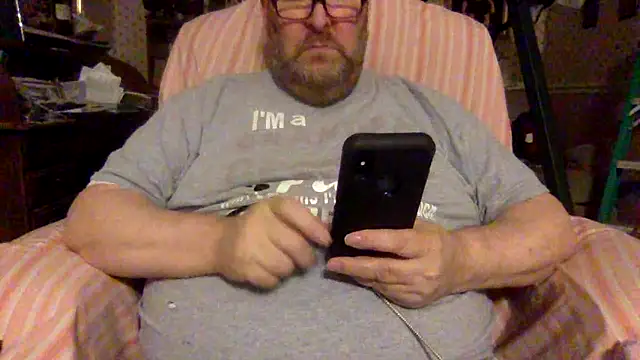 Snapshot of Drwhocares chatting on April 16, 5:58 pm Drwhocares online show from April 16, 5:58 pm