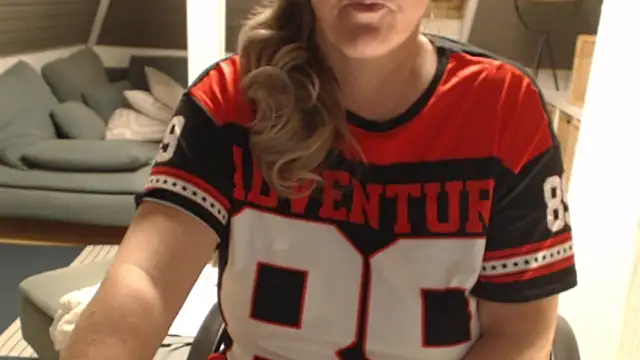 KimMitchelli online show from February 18, 5:58 am