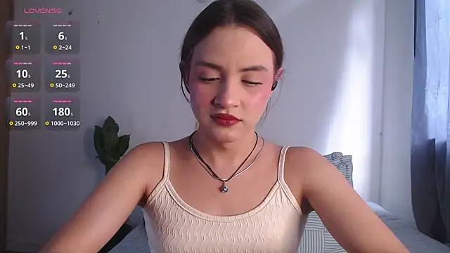 valen thompson online show from May 13, 8:49 pm