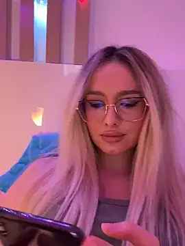 mollyxxx online show from January 22, 7:46 am