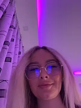 mollyxxx online show from February 1, 10:55 pm