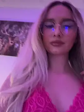 mollyxxx online show from March 10, 4:17 am