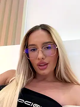 mollyxxx online show from September 11, 3:39 am