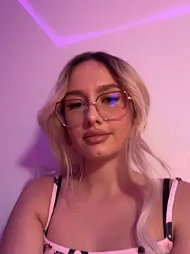 mollyxxx online show from September 25, 10:13 pm