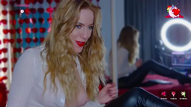 RockQueen A online show from February 11, 5:50 pm