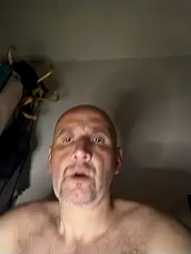 milosek81 online show from March 27, 12:49 am