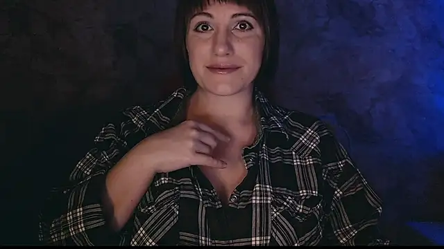 Snapshot of _letty_ chatting on March 1, 9:04 pm letty online show from March 1, 9:04 pm