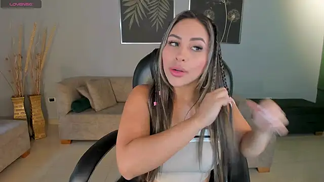 MiaRoberts1 online show from January 10, 7:21 pm