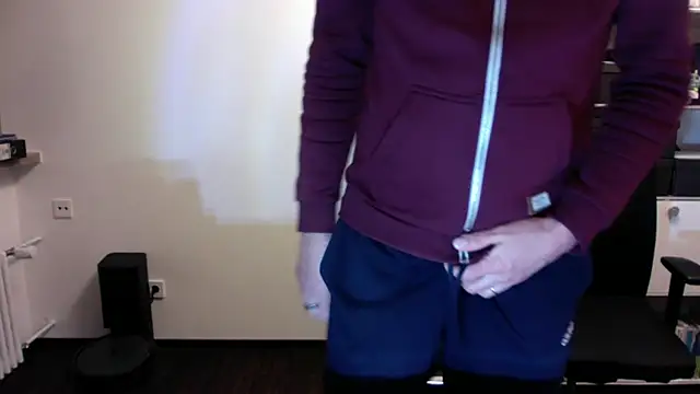 Slave 75 online show from February 13, 5:53 pm