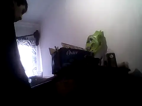 Snapshot of seroe_420 chatting on December 19, 7:43 pm seroe 420 online show from December 19, 7:43 pm