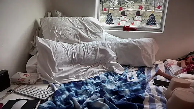 Snapshot of magicsparkles chatting on January 7, 4:48 pm magicsparkles online show from January 7, 4:48 pm