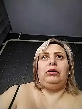 EvaCristal online show from March 10, 12:15 pm