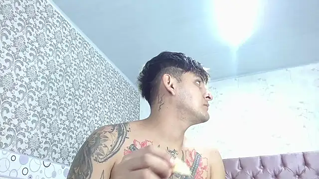 Snapshot of Dona_and_Carl chatting on March 16, 2:53 am Dona and Carl online show from March 16, 2:53 am