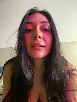 Snapshot of LaanaCooper chatting on February 5, 12:17 pm LaanaCooper online show from February 5, 12:17 pm