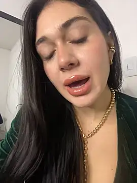 Snapshot of LaanaCooper chatting on March 17, 2:01 pm LaanaCooper online show from March 17, 2:01 pm