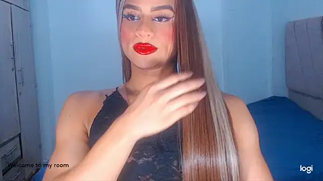 Snapshot of Valenntyna chatting on May 27, 7:33 pm Valenntyna online show from May 27, 7:33 pm