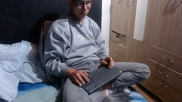 dannnyhot24 online show from January 11, 11:35 pm