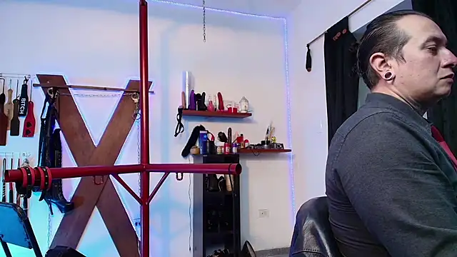 boy n girl online show from February 20, 8:39 am