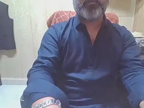 hairymaster95 online show from July 6, 4:31 am