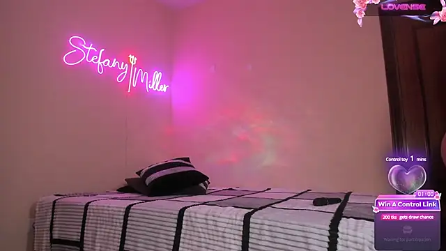 Snapshot of stefany_miller77 chatting on January 20, 1:53 pm stefany miller77 online show from January 20, 1:53 pm