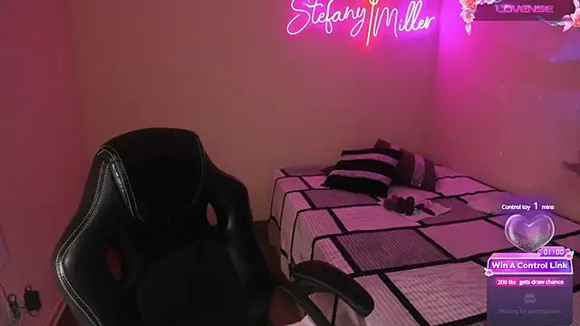 Snapshot of stefany_miller77 chatting on February 27, 3:15 pm stefany miller77 online show from February 27, 3:15 pm