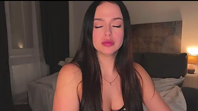 Snapshot of Megan_Nilson chatting on February 6, 6:24 pm Megan Nilson online show from February 6, 6:24 pm