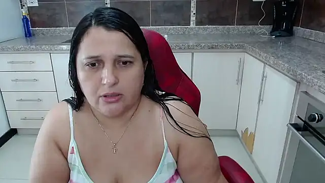 Snapshot of Kerly_Doll chatting on January 10, 11:43 am Kerly Doll online show from January 10, 11:43 am