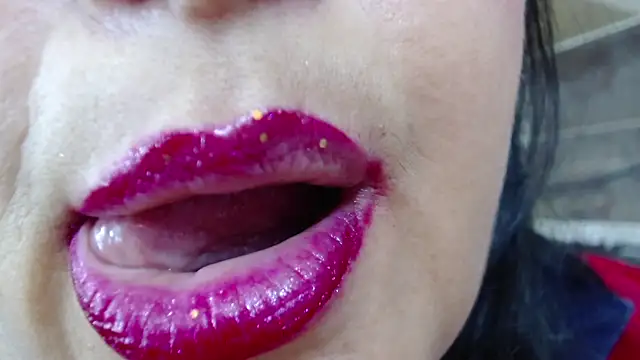 Snapshot of Kerly_Doll chatting on January 15, 6:29 pm Kerly Doll online show from January 15, 6:29 pm