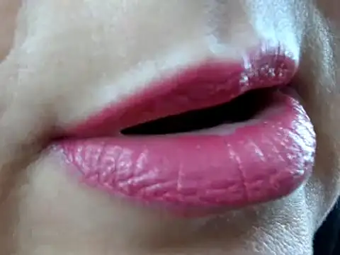 Snapshot of Kerly_Doll chatting on January 27, 11:43 pm Kerly Doll online show from January 27, 11:43 pm