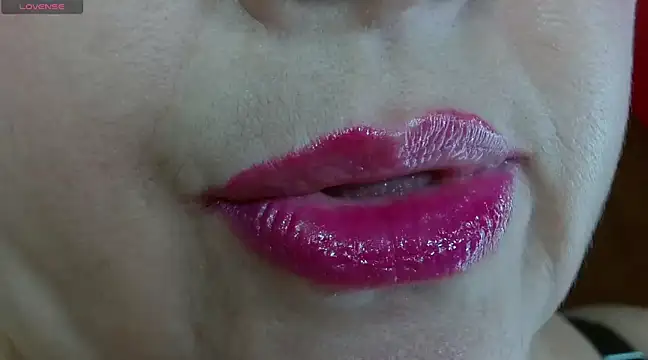 Snapshot of Kerly_Doll chatting on February 15, 9:48 pm Kerly Doll online show from February 15, 9:48 pm