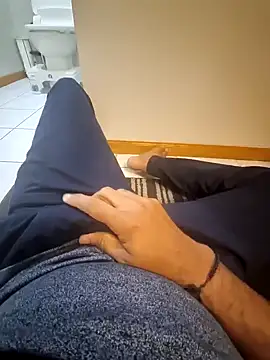 YourPersonall online show from March 8, 2:51 pm