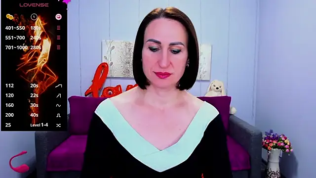 Snapshot of Nia_Smithh chatting on March 22, 1:19 pm Nia Smithh online show from March 22, 1:19 pm