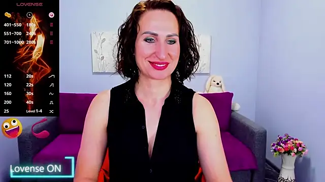 Snapshot of Nia_Smithh chatting on October 4, 5:38 am Nia Smithh online show from October 4, 5:38 am