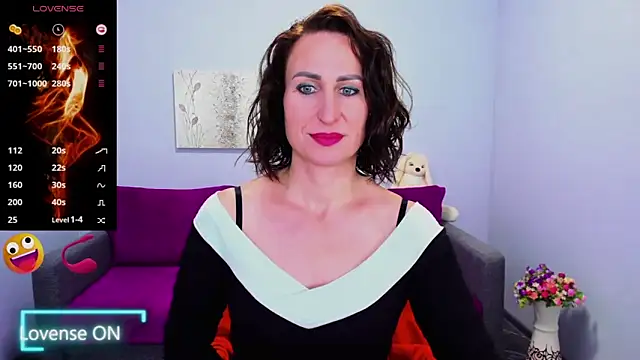 Snapshot of Nia_Smithh chatting on October 10, 12:26 pm Nia Smithh online show from October 10, 12:26 pm